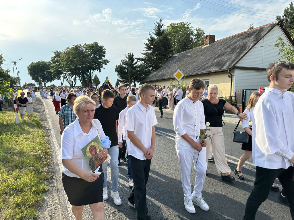 Parafia Św. Jadwigi Śląskiej w Kodrębie