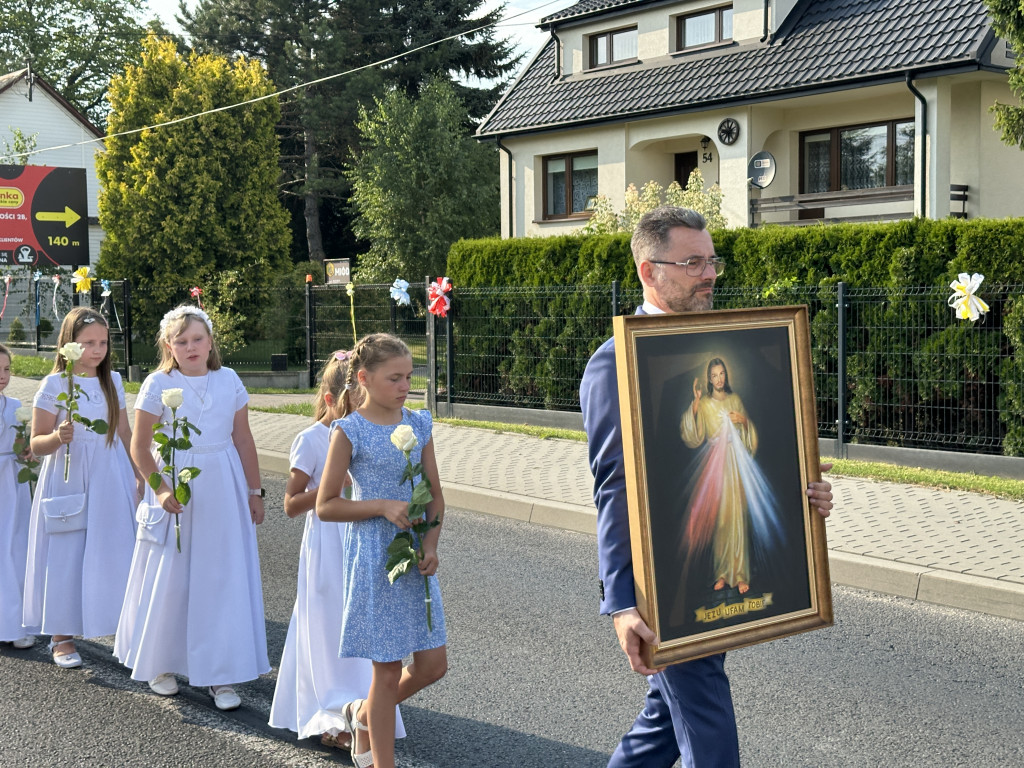 Parafia Św. Jadwigi Śląskiej w Kodrębie