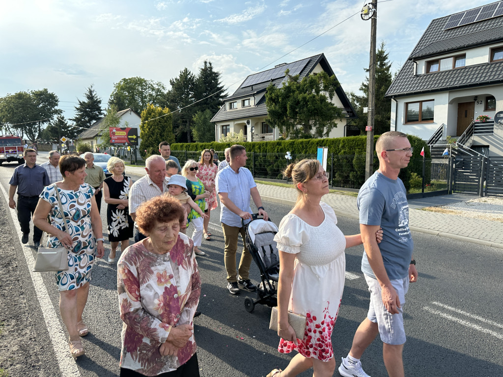 Parafia Św. Jadwigi Śląskiej w Kodrębie