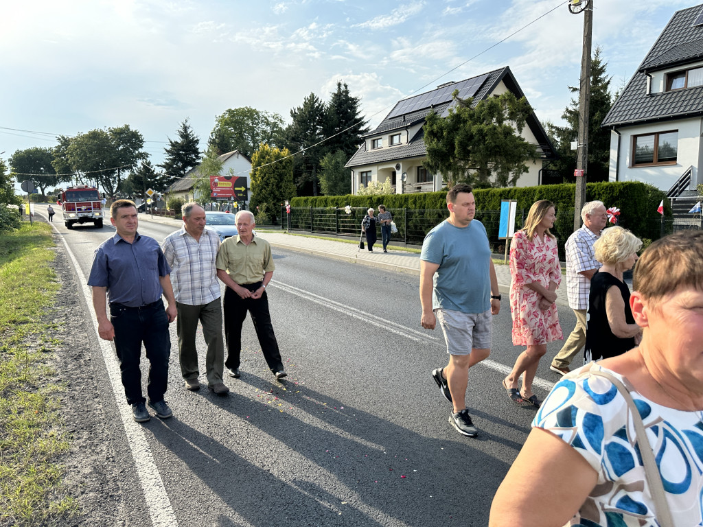 Parafia Św. Jadwigi Śląskiej w Kodrębie