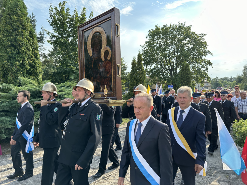 Parafia Św. Jadwigi Śląskiej w Kodrębie