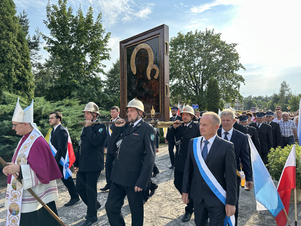 Parafia Św. Jadwigi Śląskiej w Kodrębie