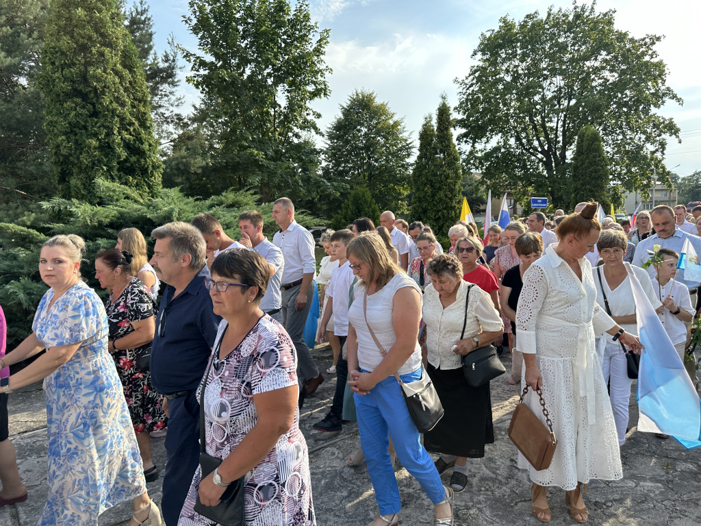 Parafia Św. Jadwigi Śląskiej w Kodrębie