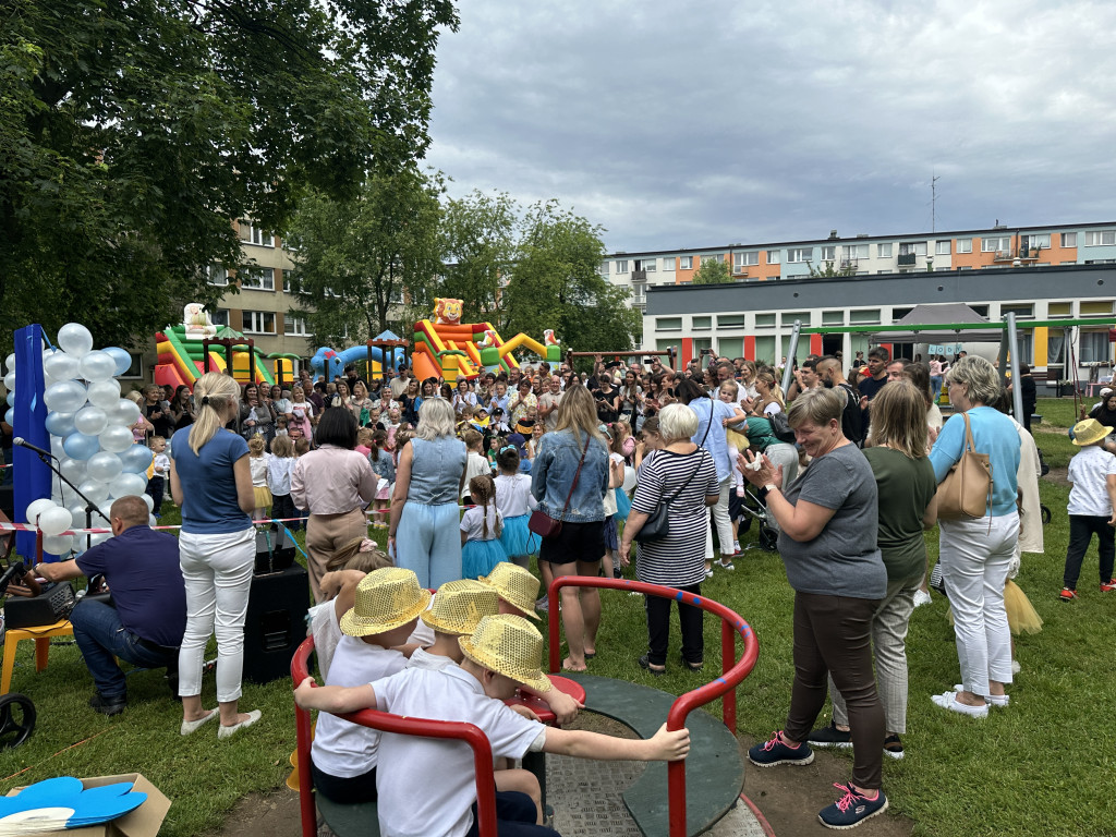 Piknik rodzinny w przedszkolu nr 10 w Radomsku