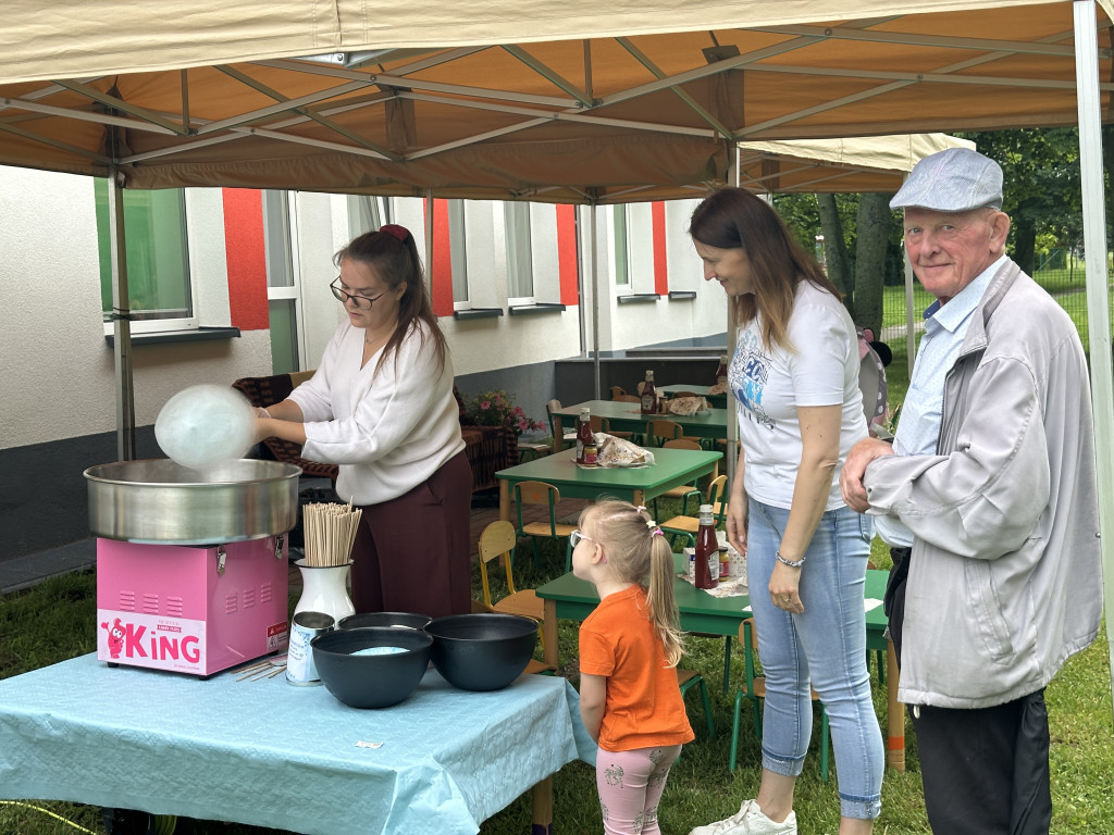 Piknik rodzinny w przedszkolu nr 10 w Radomsku