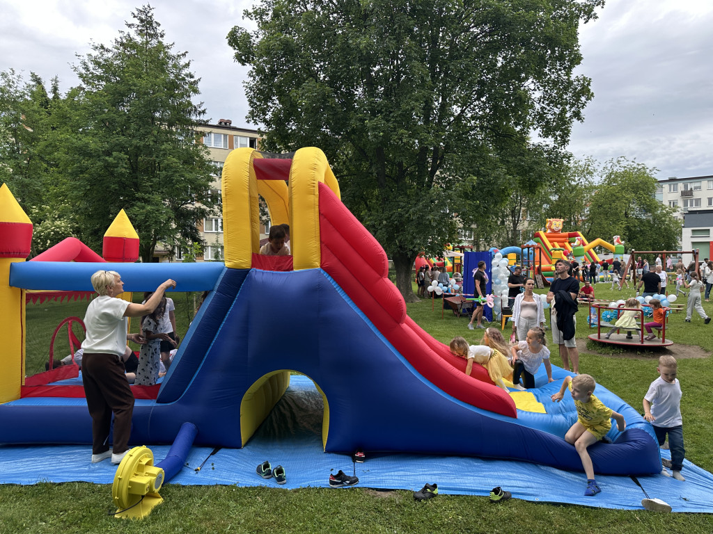 Piknik rodzinny w przedszkolu nr 10 w Radomsku