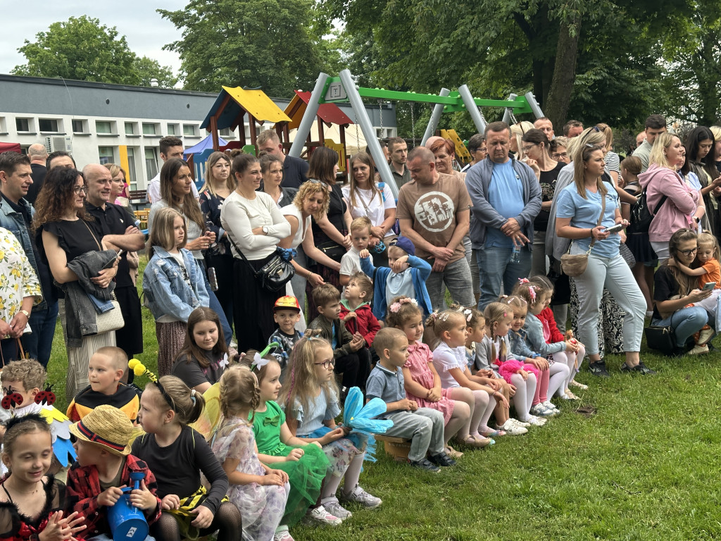 Piknik rodzinny w przedszkolu nr 10 w Radomsku