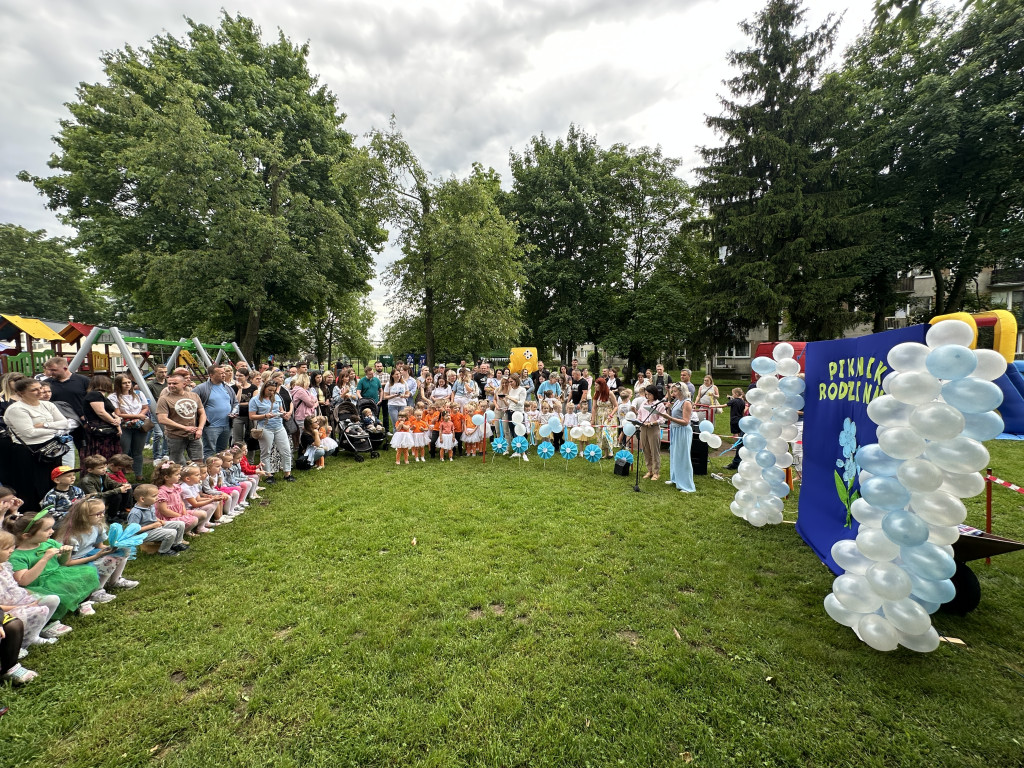 Piknik rodzinny w przedszkolu nr 10 w Radomsku