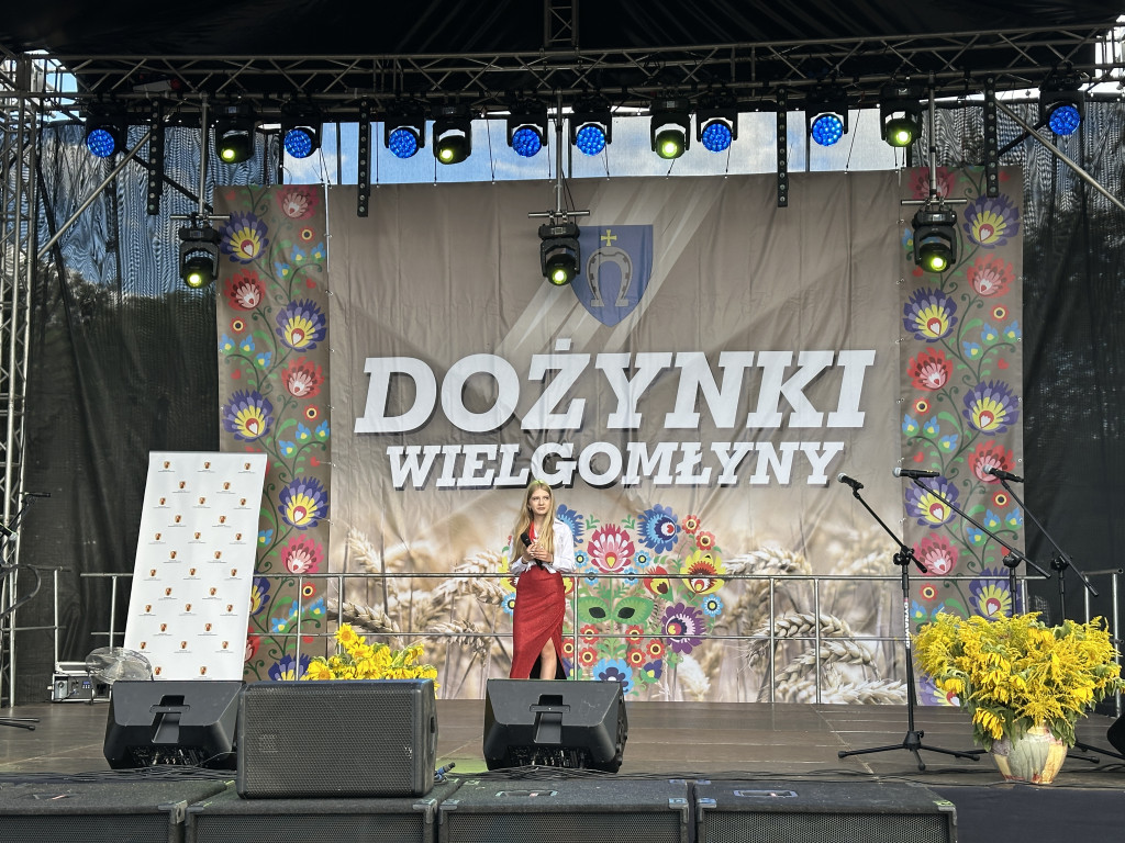 Dożynki w Wielgomłynach 2025 - rolnicy świętowali
