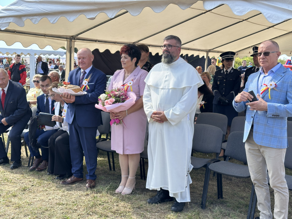 Dożynki w Wielgomłynach 2025 - rolnicy świętowali