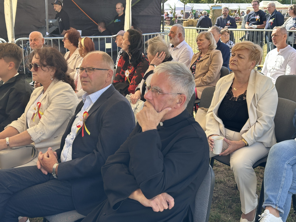 Dożynki w Wielgomłynach 2025 - rolnicy świętowali