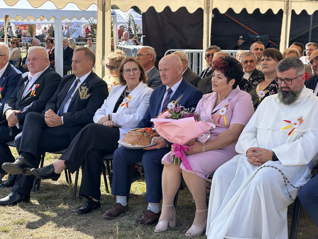 Dożynki w Wielgomłynach 2025 - rolnicy świętowali