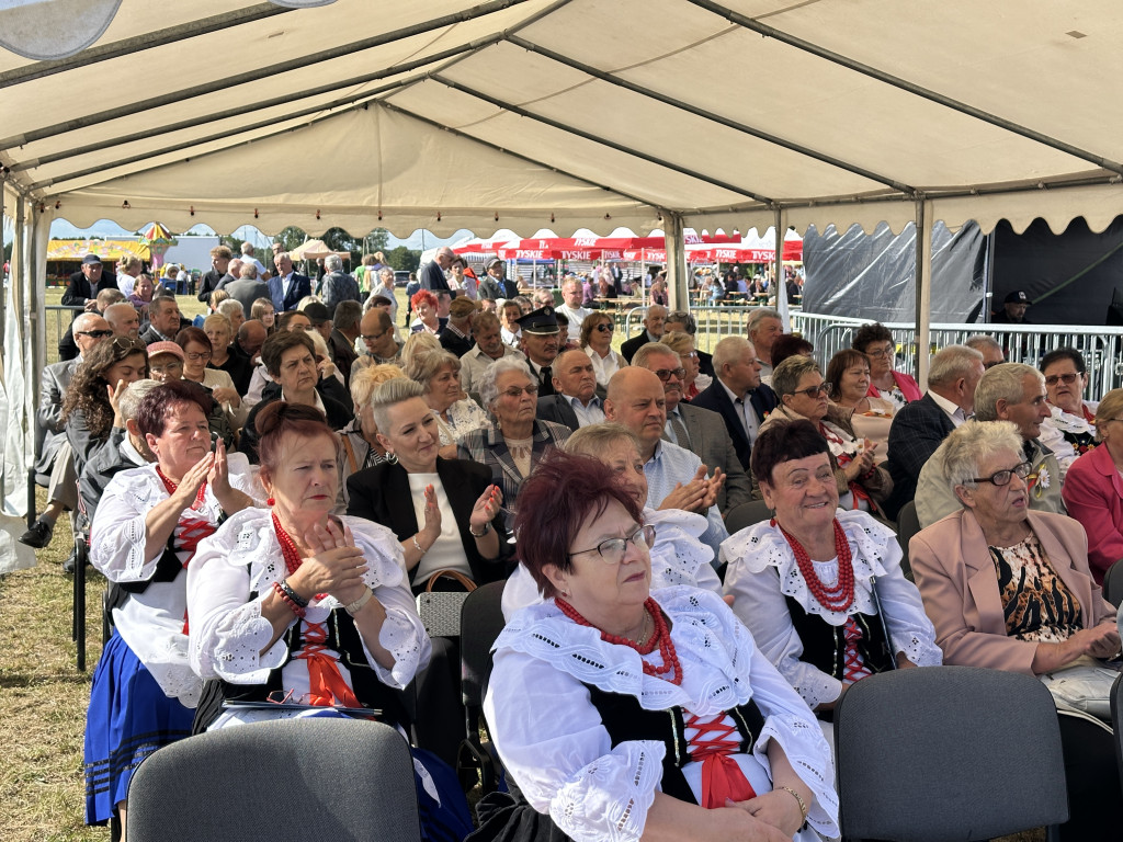 Dożynki w Wielgomłynach 2025 - rolnicy świętowali