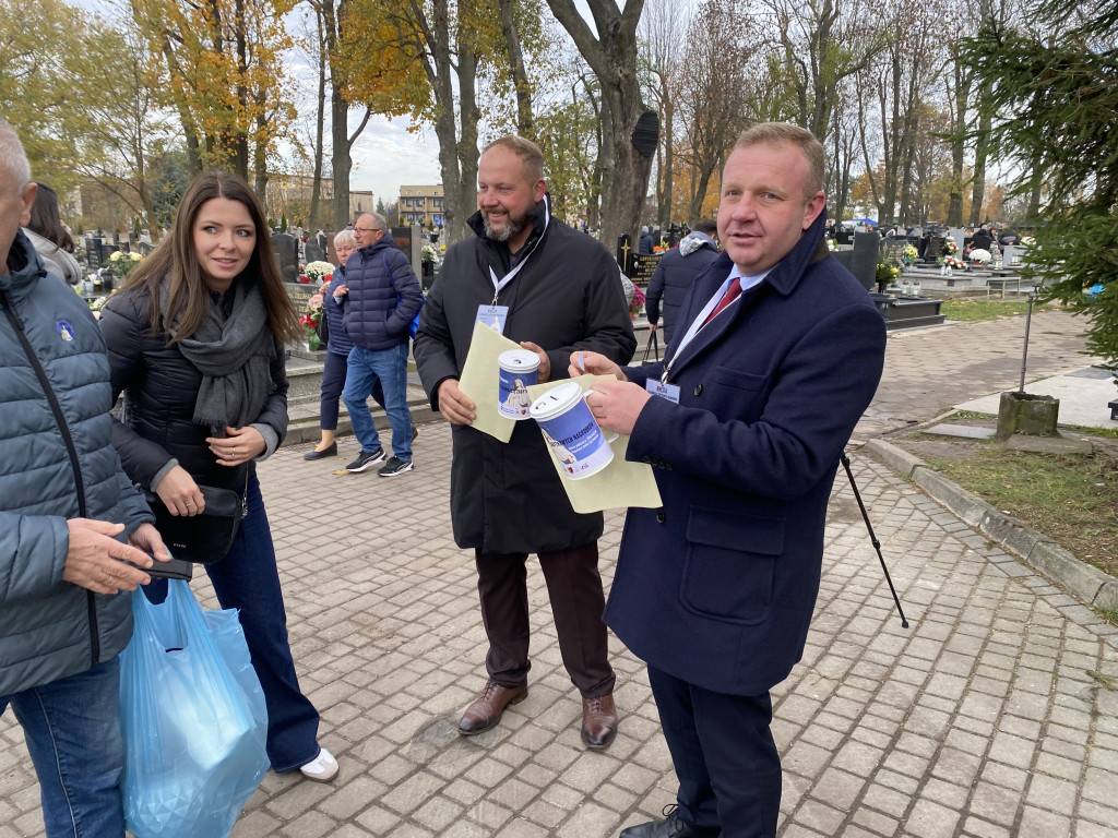 Kwesta na Cmentarzu Starym i Nowym w Radomsku