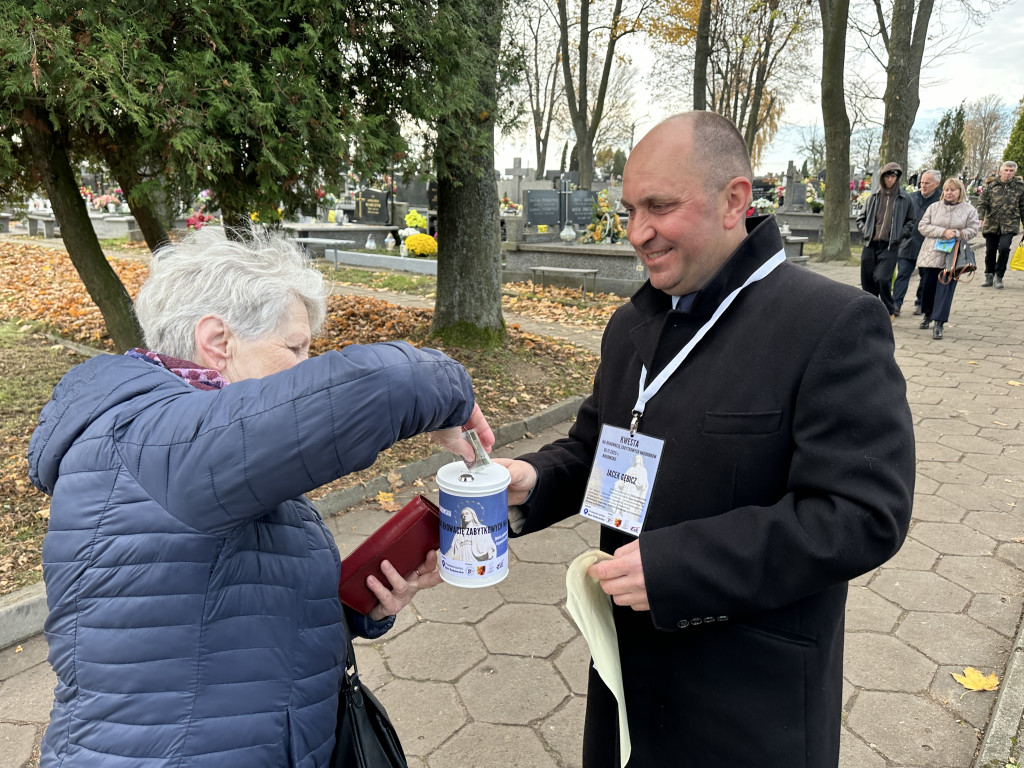 Kwesta na Cmentarzu Starym i Nowym w Radomsku