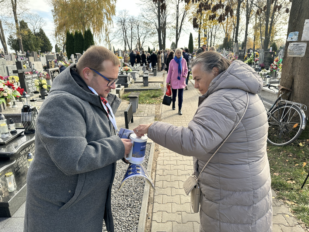 Kwesta na Cmentarzu Starym i Nowym w Radomsku