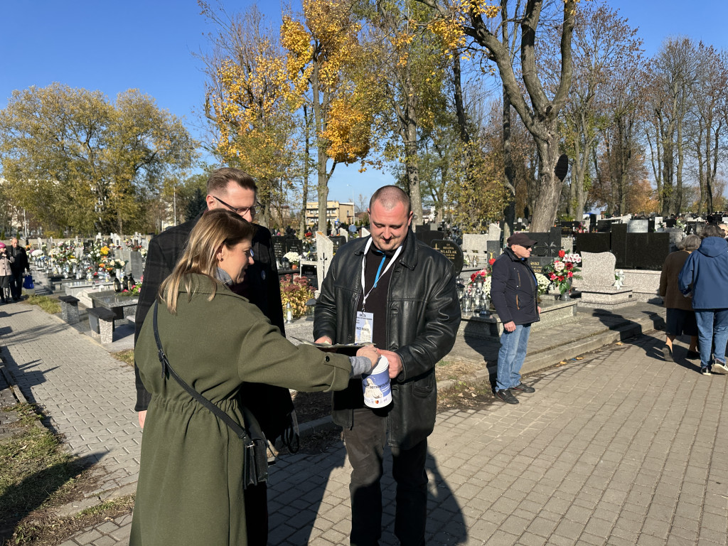 Kwesta na Cmentarzu Starym i Nowym w Radomsku