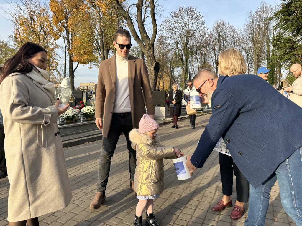 Kwesta na Cmentarzu Starym i Nowym w Radomsku