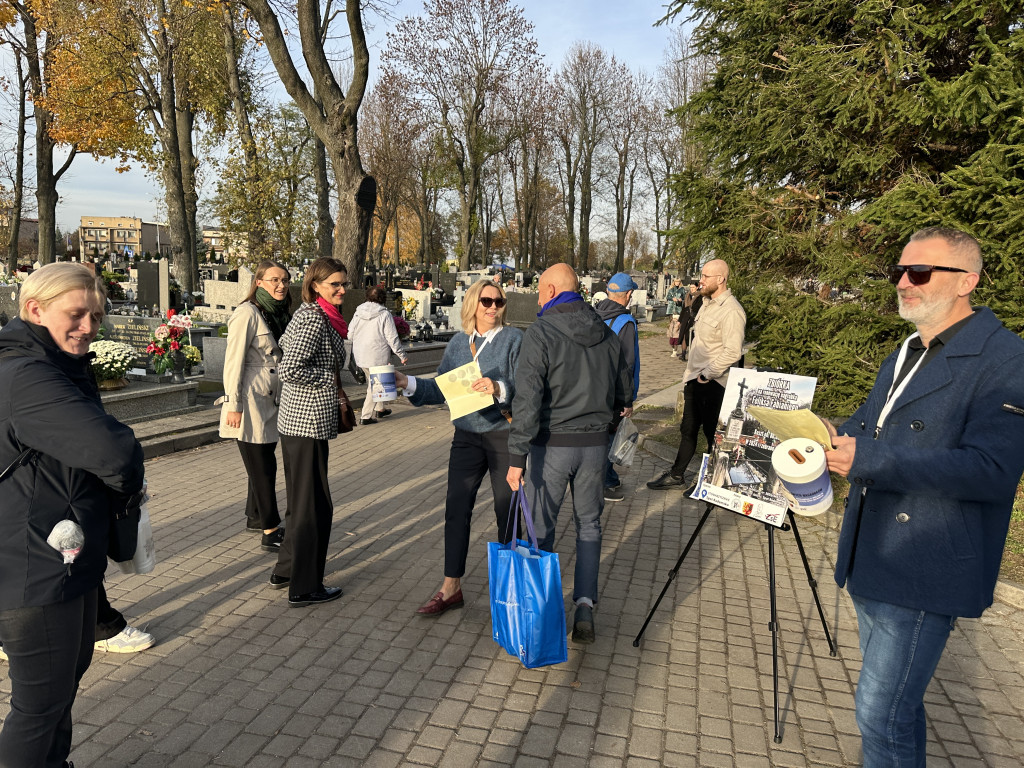 Kwesta na Cmentarzu Starym i Nowym w Radomsku