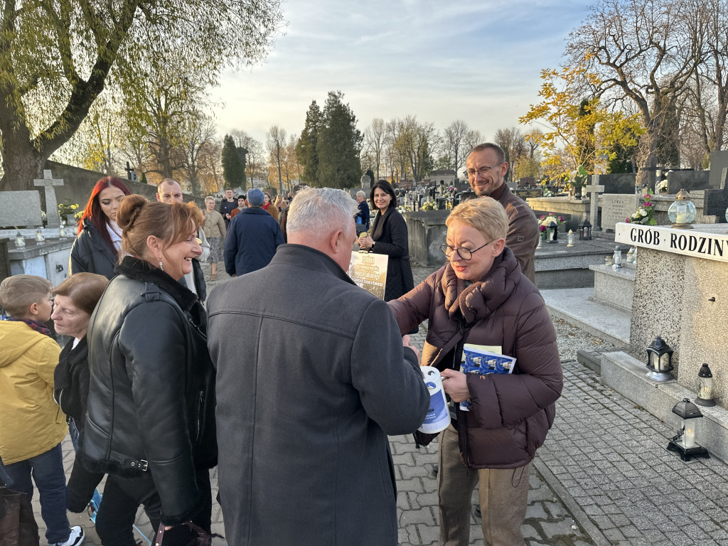 Kwesta na Cmentarzu Starym i Nowym w Radomsku