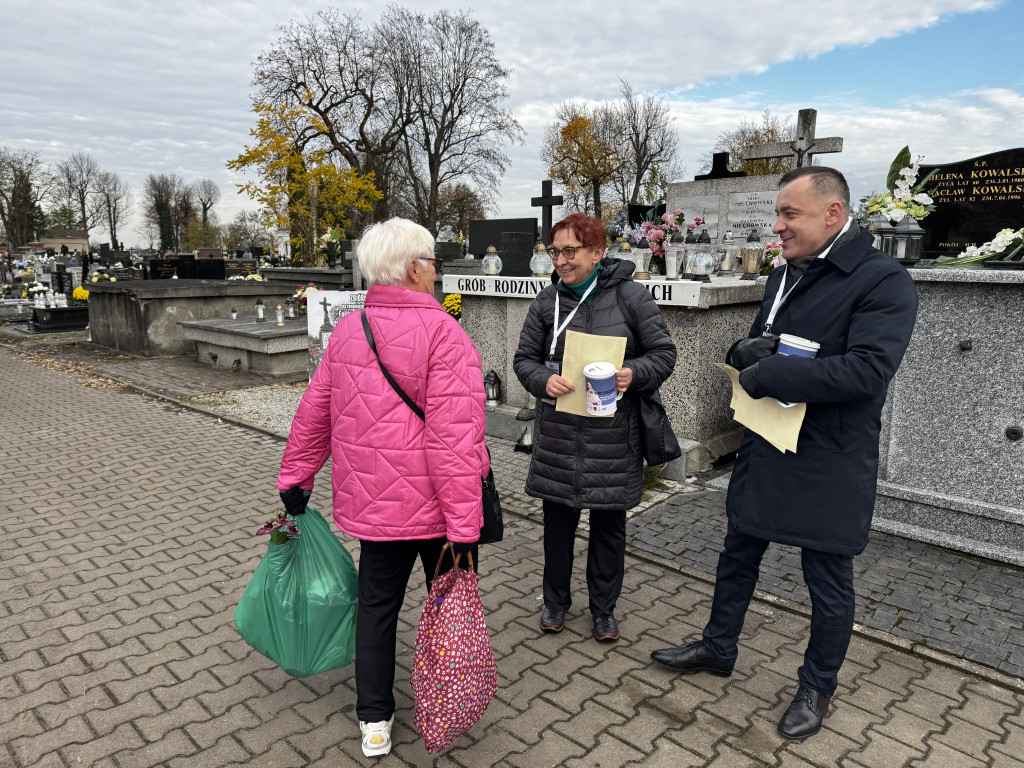 Kwesta na Cmentarzu Starym i Nowym w Radomsku