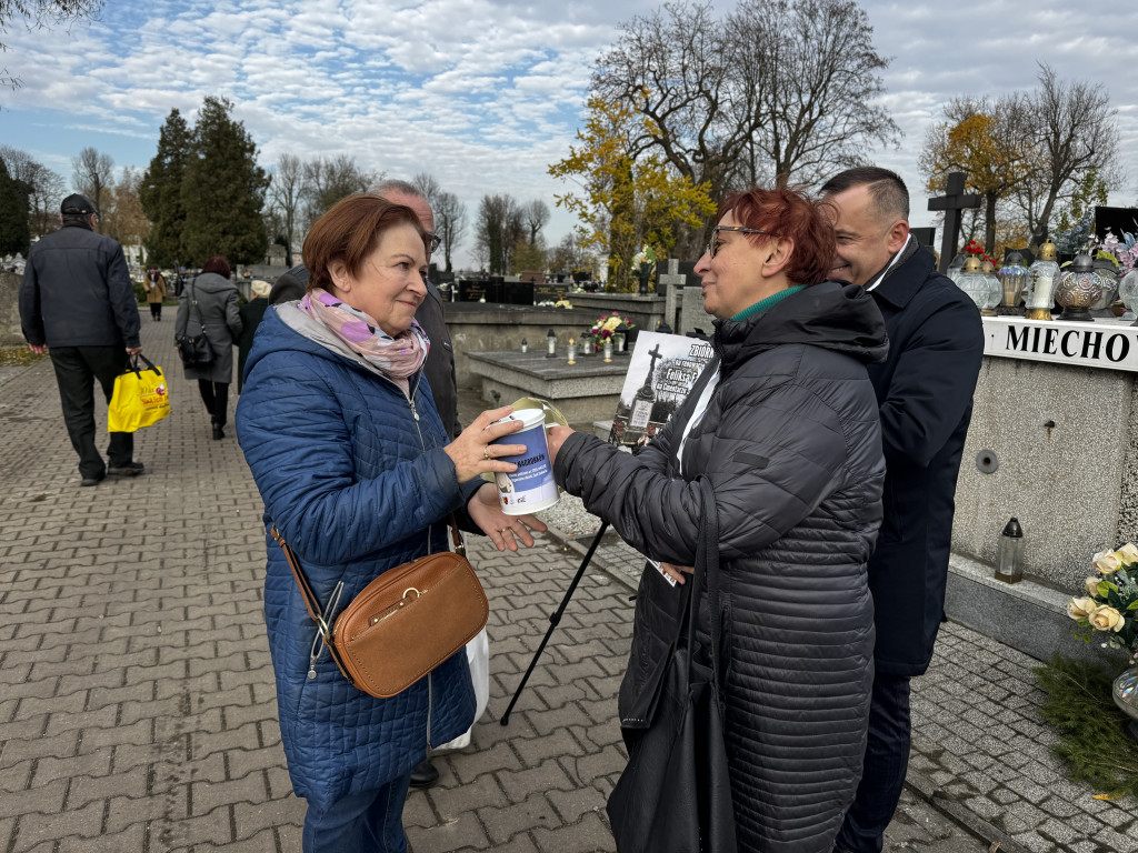 Kwesta na Cmentarzu Starym i Nowym w Radomsku