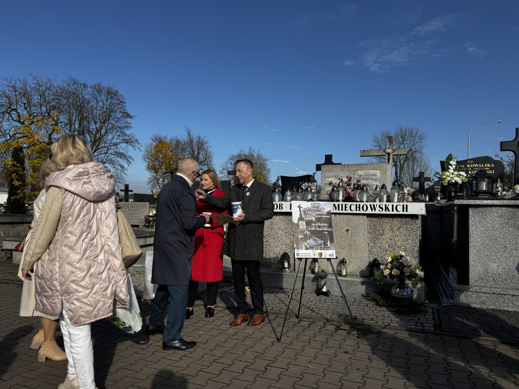 Kwesta na Cmentarzu Starym i Nowym w Radomsku