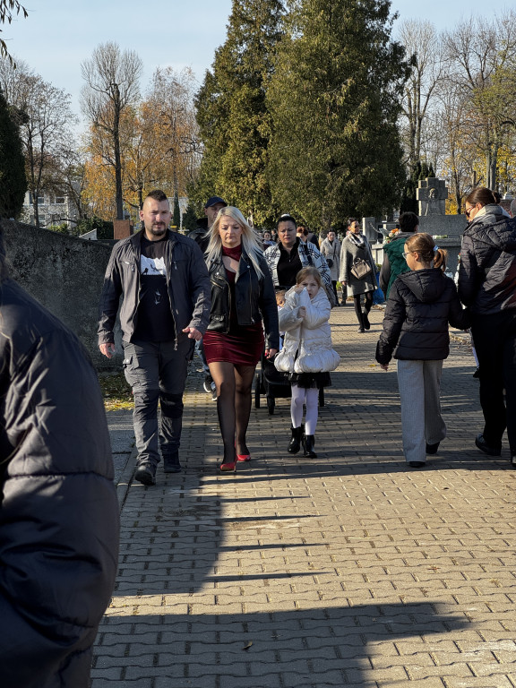 Kwesta na Cmentarzu Starym i Nowym w Radomsku