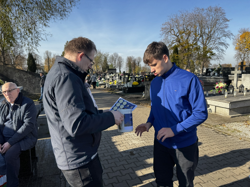 Kwesta na Cmentarzu Starym i Nowym w Radomsku