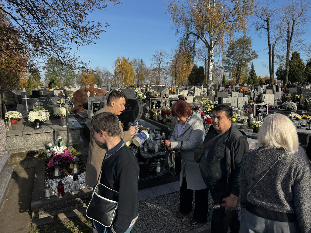 Kwesta na Cmentarzu Starym i Nowym w Radomsku