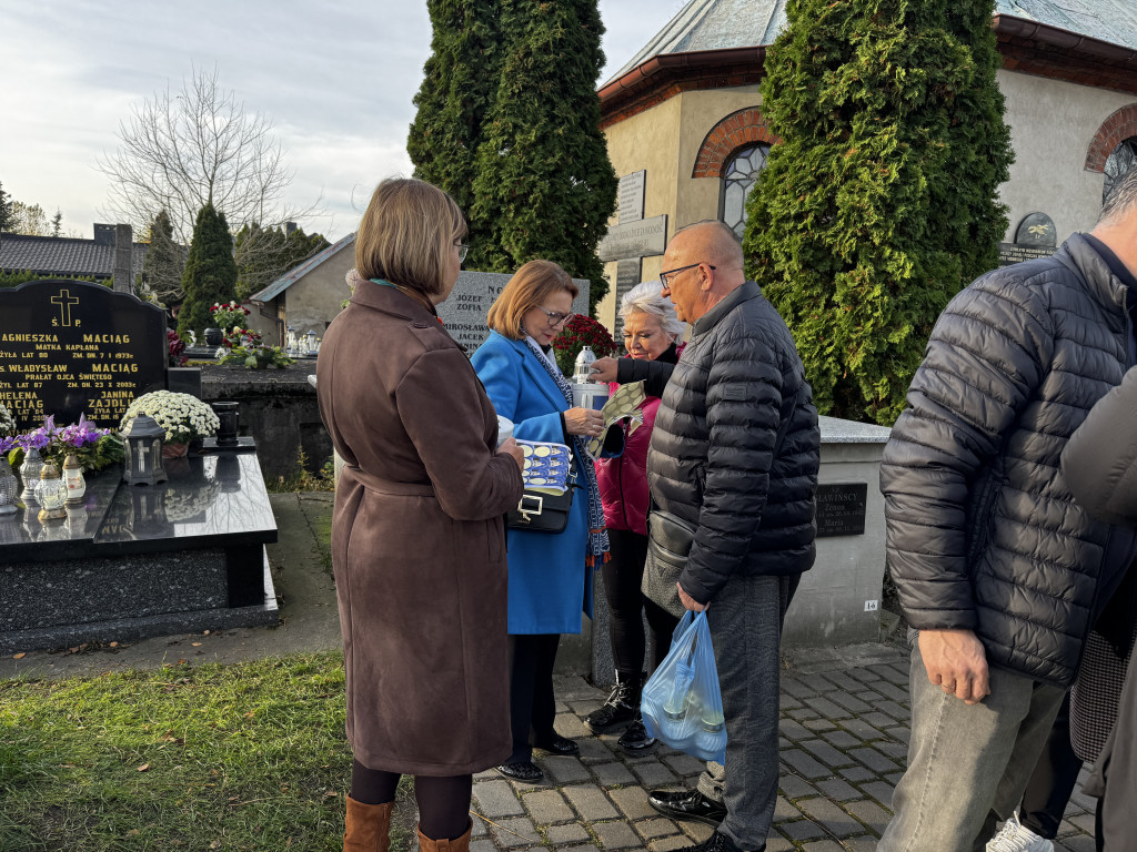 Kwesta na Cmentarzu Starym i Nowym w Radomsku