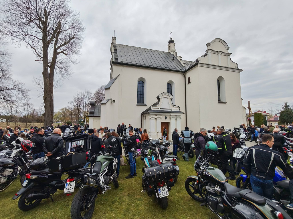 Motoświęconka w Strzałkowie k. Radomska