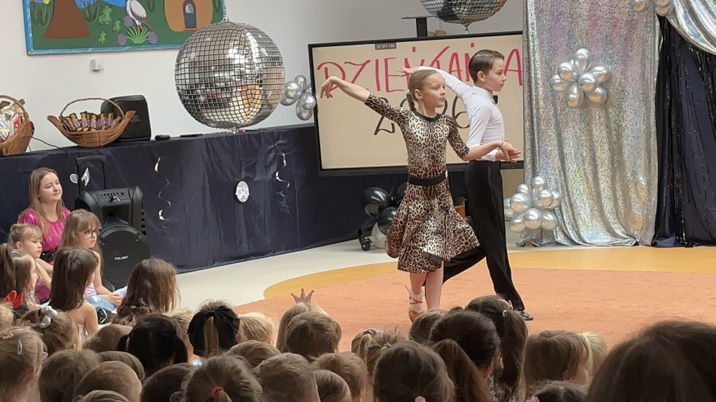 Dzień Tańca w Przedszkolu nr 10 w Radomsku