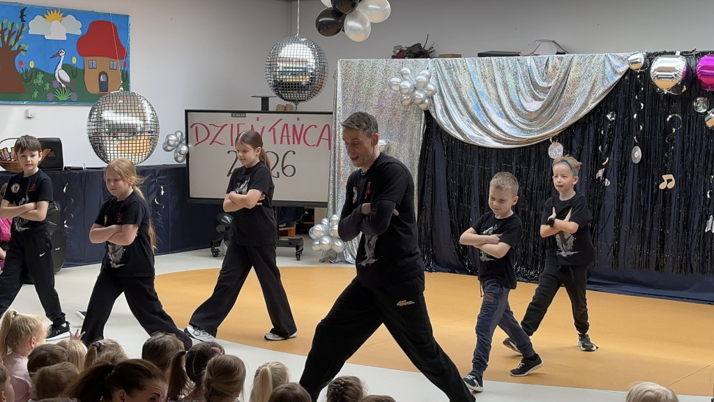 Dzień Tańca w Przedszkolu nr 10 w Radomsku