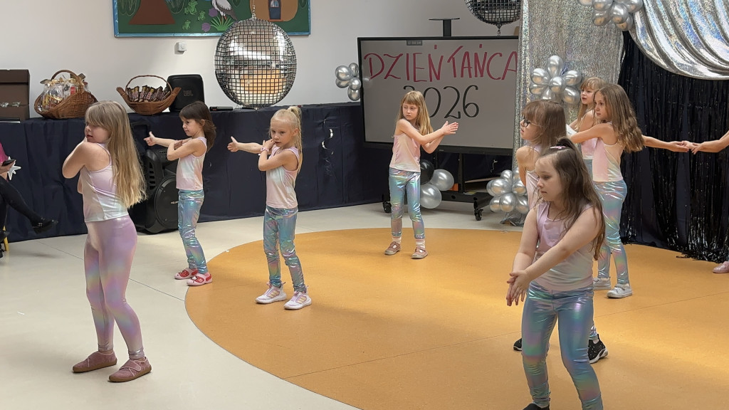 Dzień Tańca w Przedszkolu nr 10 w Radomsku
