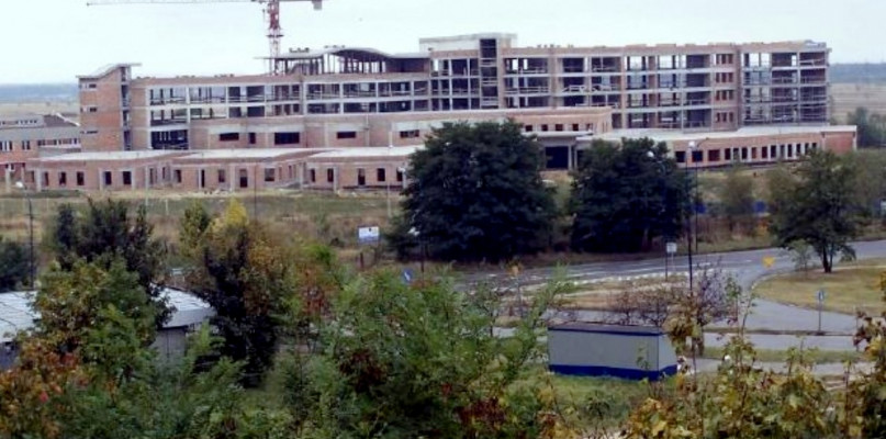 Szpital Powiatowy w Radomsku. Budowa rok 2004 // spotradomsko.pl