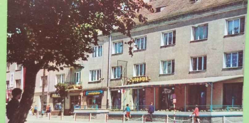 Pocztówka z Radomska - Kawiarnia Stylowa przy Placu 3 Maja.