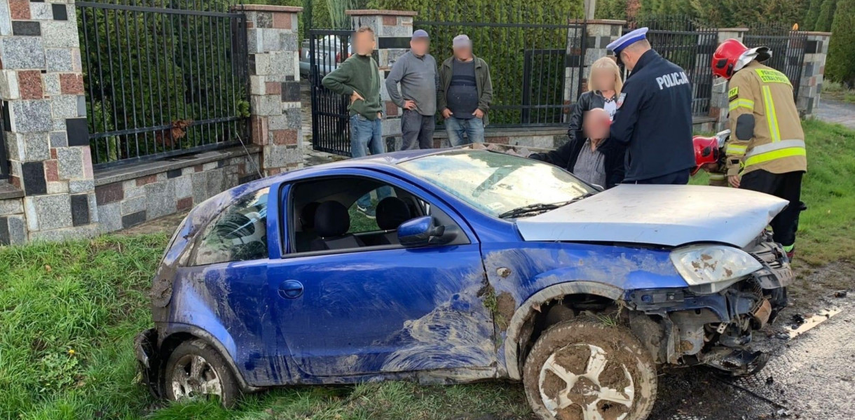 fot: KPP Pajęczno / wypadek na DK42 