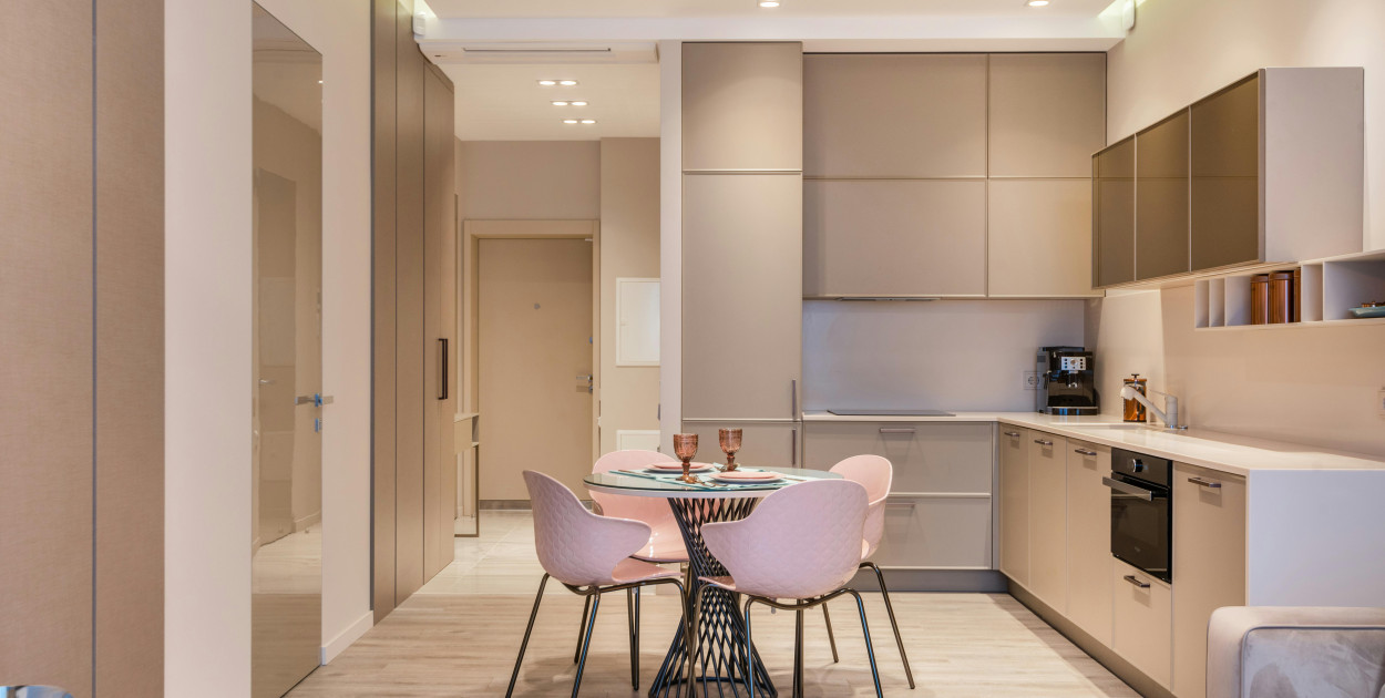 Modne kolory ścian w kuchni w nadchodzącym sezonie – zainspiruj się!