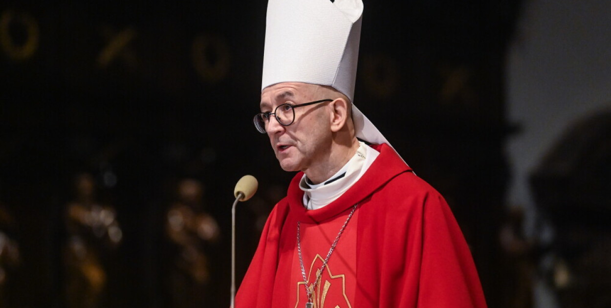 Abp Galbas: ubolewam nad klimatem, w jakim odbywa się dyskusja o religii w szkole