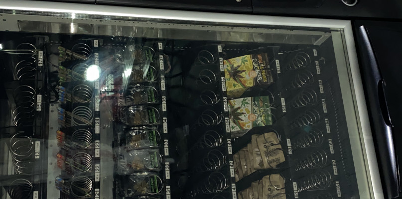 fot: Pierwszy w Radomsku automat z suszem CBD