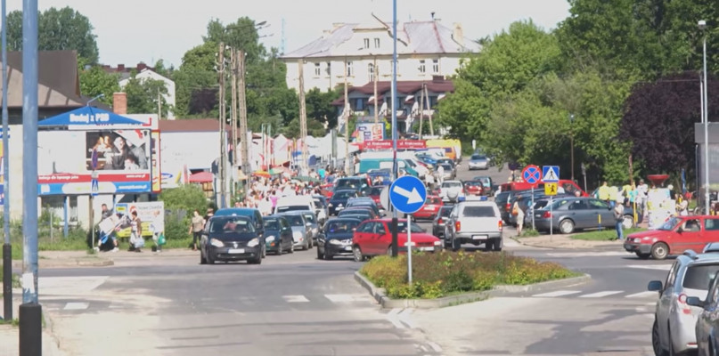 fot: kilka lat temu rondo w tym miejscu było w sferze marzeń. Dziś ruch jest płynny | spotradomsko 