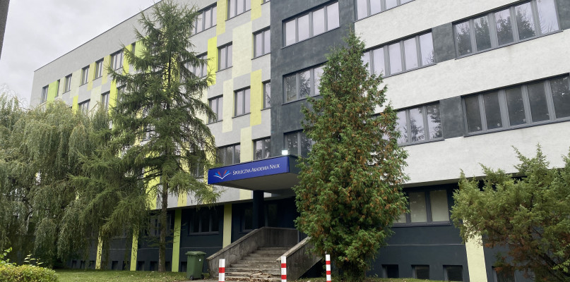 fot: Społeczna Akademia Nauk w Radomsku miała prowadzić studia w budynku przy ulicy Sucharskiego, który szkoła kupiła od UM z dużą bonifikatą.