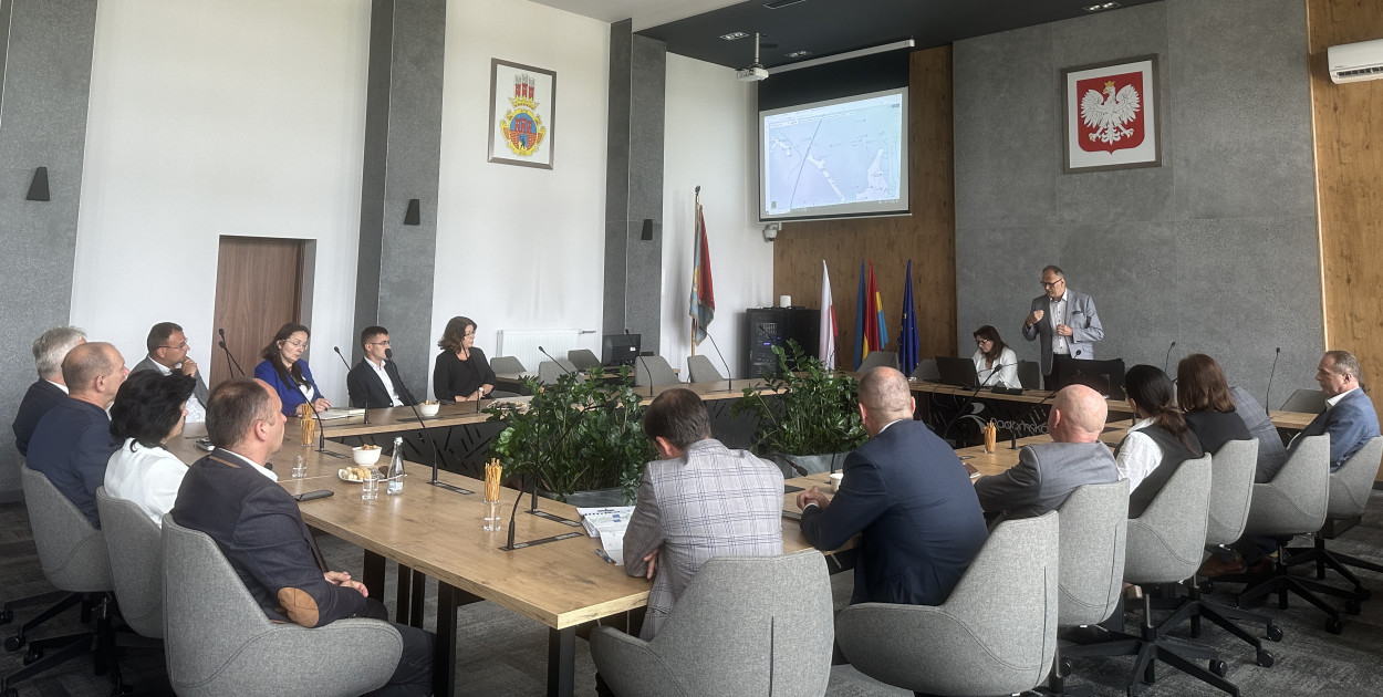 fot: Spotkanie przedstawicieli gmin powiatu radomszczańskiego w Urzędzie Miasta Radomska