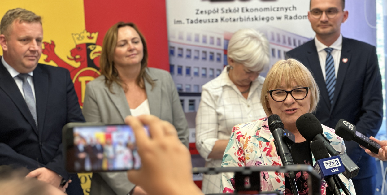 fot: Dyrektor ZSE w Radomsku Małgorzata Kołodziejska