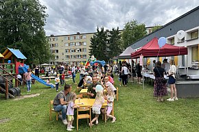 Piknik rodzinny w przedszkolu nr 10 w Radomsku-240