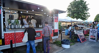 Restauracje znów na fali - boom na foodtrucki-17711