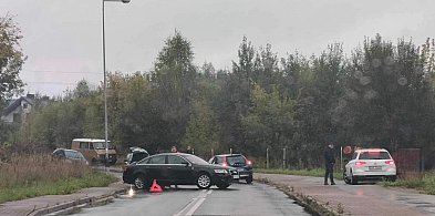 Radomsko: wypadek drogowy na ul. Starowiejskiej. Kierowcy trafili do szpitala-18890