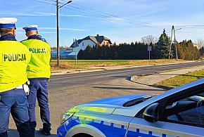 Radomsko: kierowca BMW spróbował uciec przed policją, bo miał jakby powód -19382