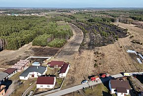 Siedem zastępów straży pożarnej walczyło z ogniem pod Przedborzem -21769